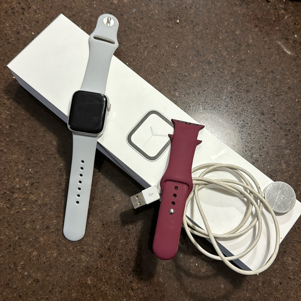 Apple Watch -  Series 4, 40mm, with charger & 2 new bands (S/M)